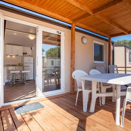 Mobile Homes Delta Marine At Campsite Rapoca Nerezine Εξωτερικό φωτογραφία