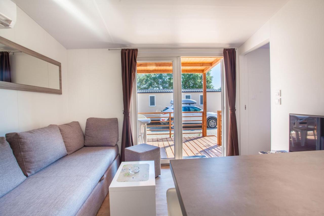 Mobile Homes Delta Marine At Campsite Rapoca Nerezine Εξωτερικό φωτογραφία