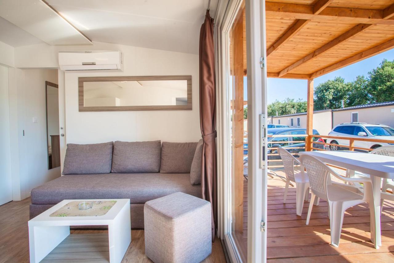 Mobile Homes Delta Marine At Campsite Rapoca Nerezine Εξωτερικό φωτογραφία